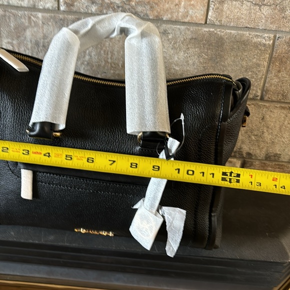 NWT Michael Kors leather Carine in Black - Picture 9 of 10